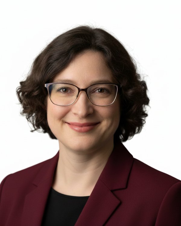 Dr Bronwyn Hinz, Senior Advisor
